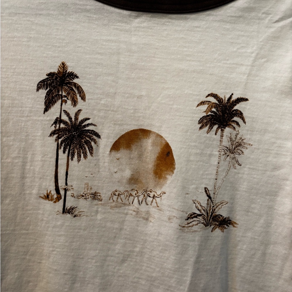 Banana Republic Brown Trimmed Palm and Camel Graphic Tee - XL - Picture 2 of 6